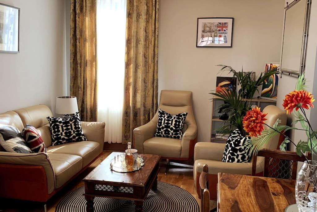 Stylish And Cosy 3 Bedroom Appartment ลอนดอน ภายนอก รูปภาพ